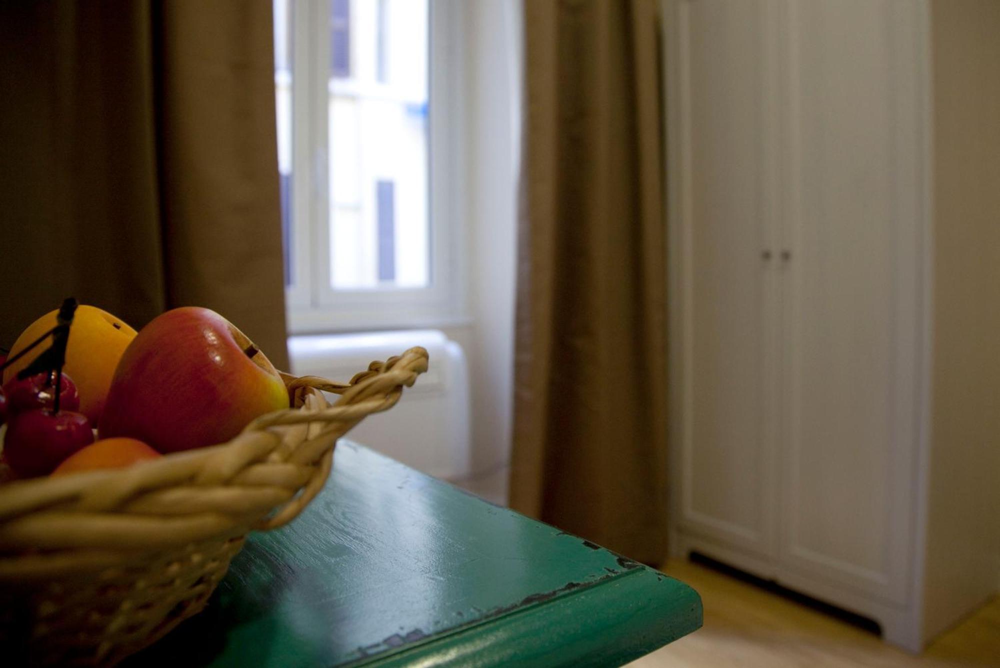 Residenza Dei Gracchi Hotel Rome Bagian luar foto